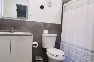 510 NE 66th St, Miami, FL 33138 - Photo 20