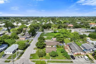 2321 NW 20th St, Fort Lauderdale, FL 33311 - Photo 16