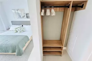 159 NE 6th St, Miami, FL 33132 - Photo 20