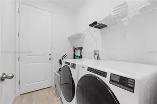 2375 Lancashire St, Other City - In The State Of Florida, FL 33896 - Photo 24