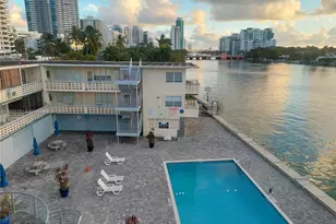 6484 Indian Creek Dr, Miami Beach, FL 33141 - Photo 1