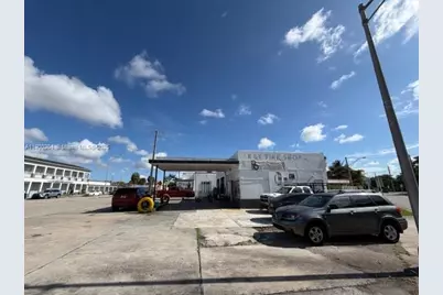 12305 W Dixie Hwy, North Miami, FL 33161 - Photo 4