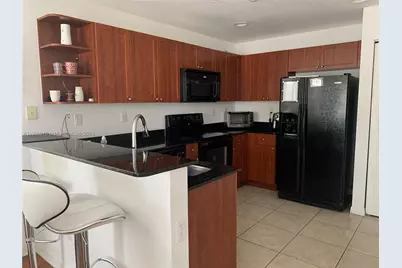 10855 NW 88th Ter #201, Doral, FL 33178 - Photo 4