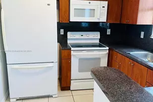 1261 SE 31st Ct, Homestead, FL 33035 - Photo 14