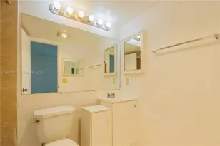 303 Preston H, Boca Raton, FL 33434 - Photo 20