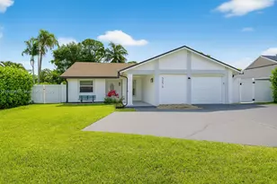 5276 Pine Tree Dr, Delray Beach, FL 33484 - Photo 1