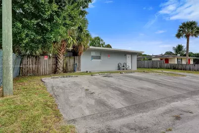 4655 Myla Ln, West Palm Beach, FL 33417 - Photo 12