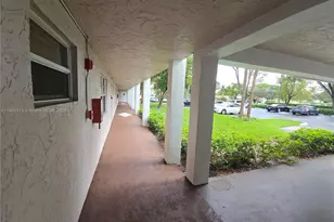 8735 Ramblewood Dr, Coral Springs, FL 33071 - Photo 28