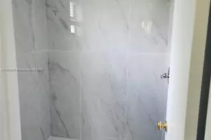 6061 Shaker Wood Cir, Tamarac, FL 33319 - Photo 10