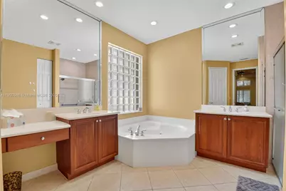 7915 Sundial Harbor Pt, Lake Worth, FL 33467 - Photo 36