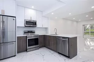 16697 Hemingway Dr, Weston, FL 33326 - Photo 10