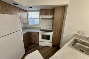 12840 Vista Isles Dr, Sunrise, FL 33325 - Photo 6