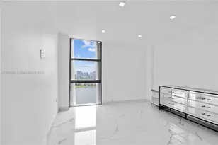 3675 N Country Club Dr, Aventura, FL 33180 - Photo 36