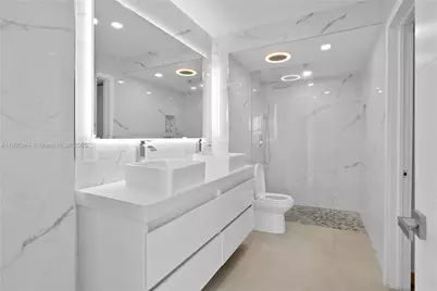 3675 N Country Club Dr #2008, Aventura, FL 33180 - Photo 4