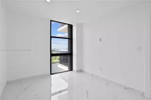 3675 N Country Club Dr, Aventura, FL 33180 - Photo 38