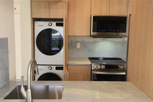 7601 Dickens Ave, Miami Beach, FL 33141 - Photo 20