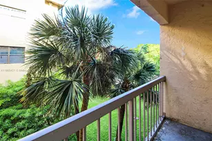 8160 Geneva Ct, Doral, FL 33166 - Photo 16