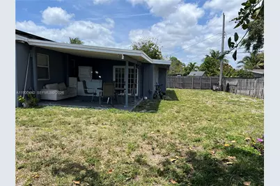 1885 NE 53rd St, Pompano Beach, FL 33064 - Photo 10