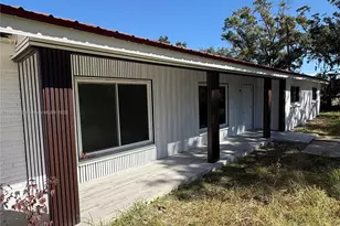 5902 Thonotosossa Rd, Plant City, FL 33565 - Photo 34