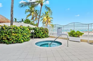 16699 Collins Ave, Sunny Isles Beach, FL 33160 - Photo 40