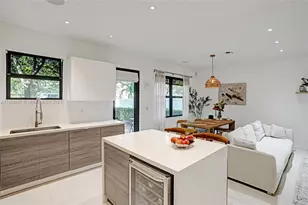 650 NE 193rd Terrace, Miami, FL 33179 - Photo 4