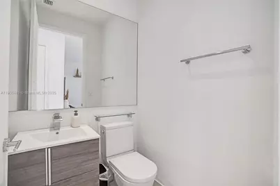 650 NE 193rd Ter, Miami, FL 33179 - Photo 10