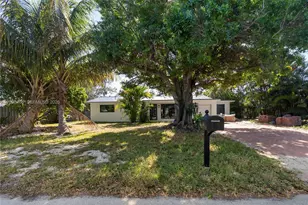 454 Dover Rd, Jupiter, FL 33469 - Photo 1