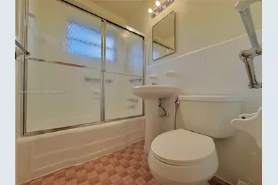 233 NW 45th Ave #233, Miami, FL 33126 - Photo 8