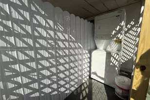 1120 NW 32nd Ct, Miami, FL 33125 - Photo 10