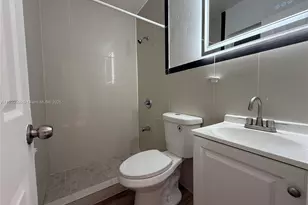 1120 NW 32nd Ct, Miami, FL 33125 - Photo 8