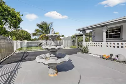 18835 NW 44th Ct, Miami Gardens, FL 33055 - Photo 20