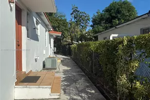 233 NW 45th Ave, Miami, FL 33126 - Photo 8