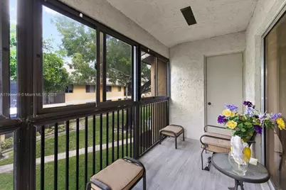 3047 N Oakland Forest Dr #204, Oakland Park, FL 33309 - Photo 16