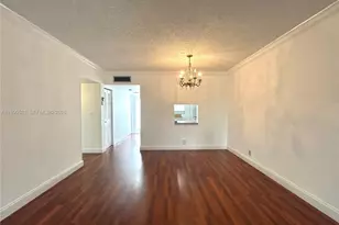 6005 Del Lago Cir, Sunrise, FL 33313 - Photo 6