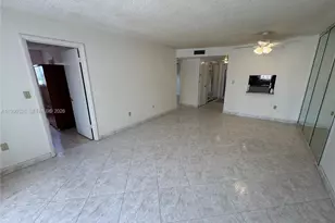 8465 Sunrise Lakes Blvd, Sunrise, FL 33322 - Photo 12