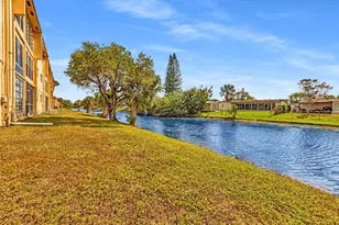 8465 Sunrise Lakes Blvd, Sunrise, FL 33322 - Photo 48