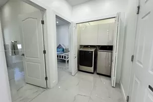 8521 NW 162nd St, Miami Lakes, FL 33016 - Photo 28