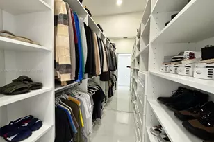 8521 NW 162nd St, Miami Lakes, FL 33016 - Photo 16