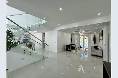 8521 NW 162nd St, Miami Lakes, FL 33016 - Photo 4