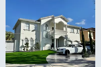 8521 NW 162nd St, Miami Lakes, FL 33016 - Photo 1