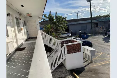 22 SE 3rd Ter #18, Dania Beach, FL 33004 - Photo 8