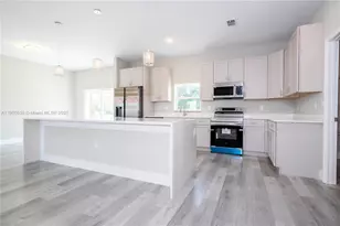 7916 Granada Rd, Sebring, FL 33876 - Photo 10
