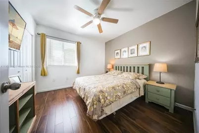 3076 SE 4th Ct, Homestead, FL 33033 - Photo 10