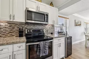 3862 NE 171 St, North Miami Beach, FL 33160 - Photo 18