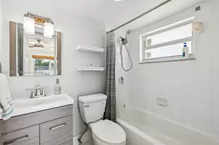 3862 NE 171 St, North Miami Beach, FL 33160 - Photo 20