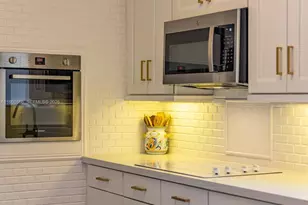 11504 NE 6th Ave, Biscayne Park, FL 33161 - Photo 28