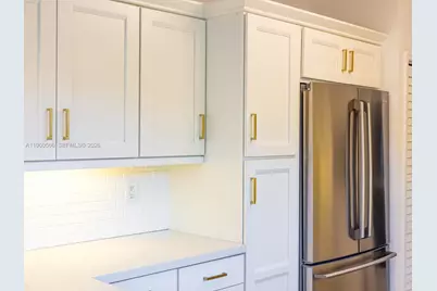 11504 NE 6th Ave, Biscayne Park, FL 33161 - Photo 26