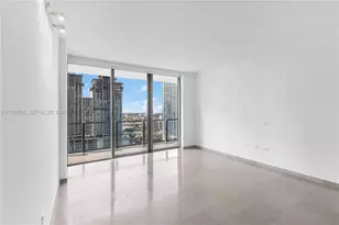 68 SE 6th St, Miami, FL 33131 - Photo 10