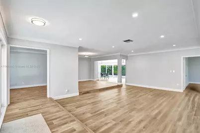 2031 NE 62nd St, Fort Lauderdale, FL 33308 - Photo 12