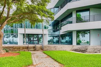 1800 NW 89th Pl, Doral, FL 33172 - Photo 4